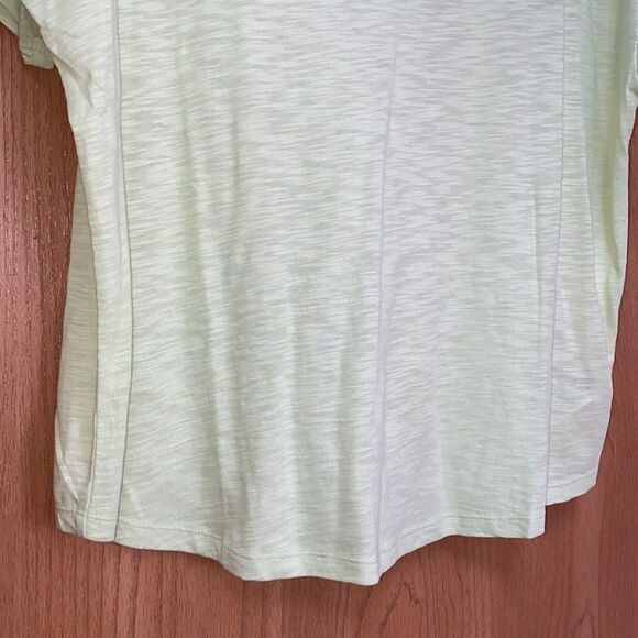 Old navy graphic tee - Picture 6 of 7